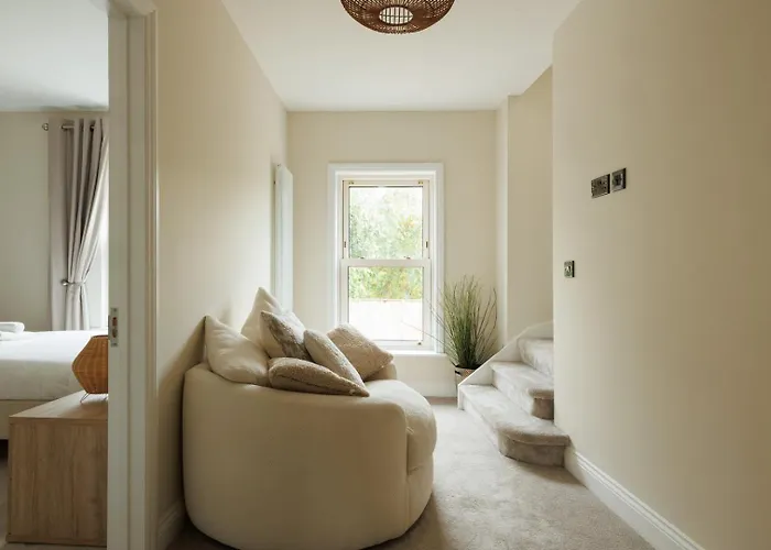 بيت ضيافة Guest Ready - Renovated In Urban 3*
